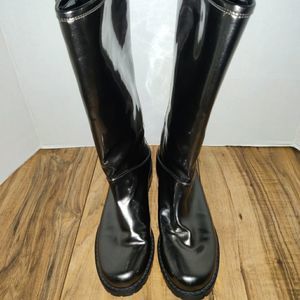 Stuart Weitzman Women's Medium Height Boots Size: 5 Black Silver Toned
